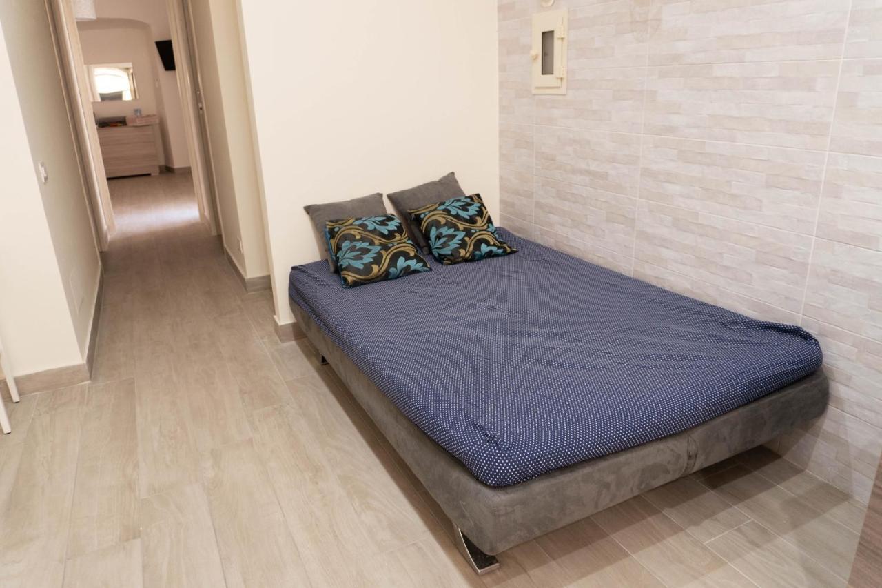 Neapolitan Roo Apartment Exterior photo