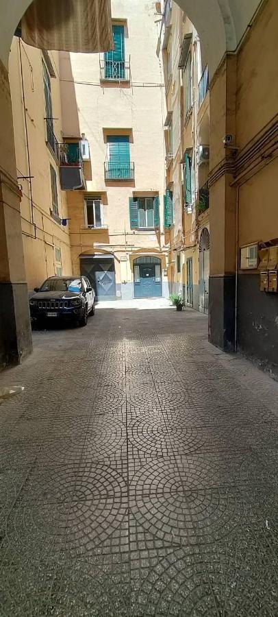 Neapolitan Roo Apartment Exterior photo