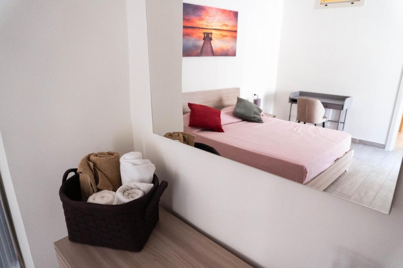 Neapolitan Roo Apartment Exterior photo